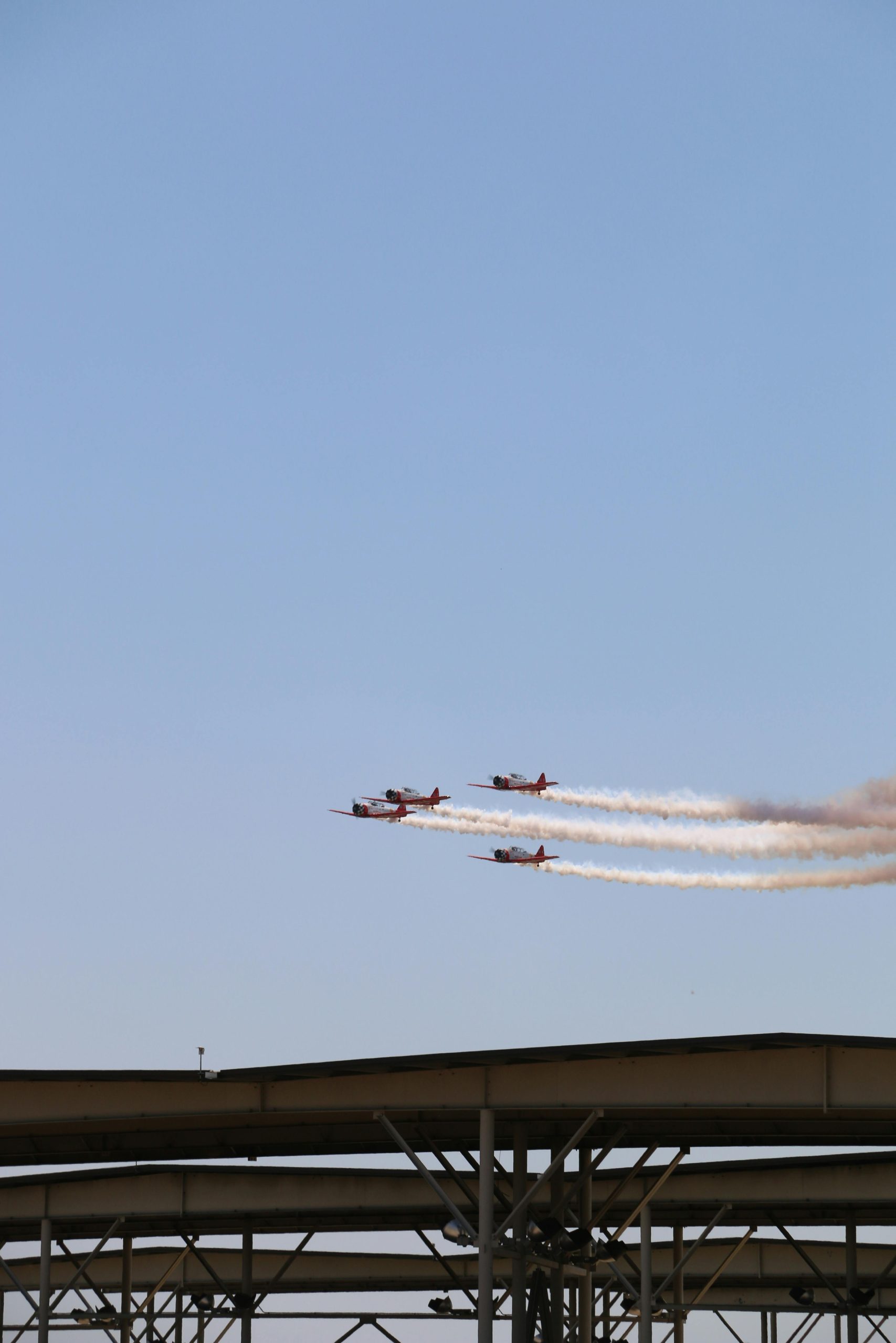 Event Loop and I/O Multiplexing: Why Node.js and Redis Are So Damn Fast ? – Explained