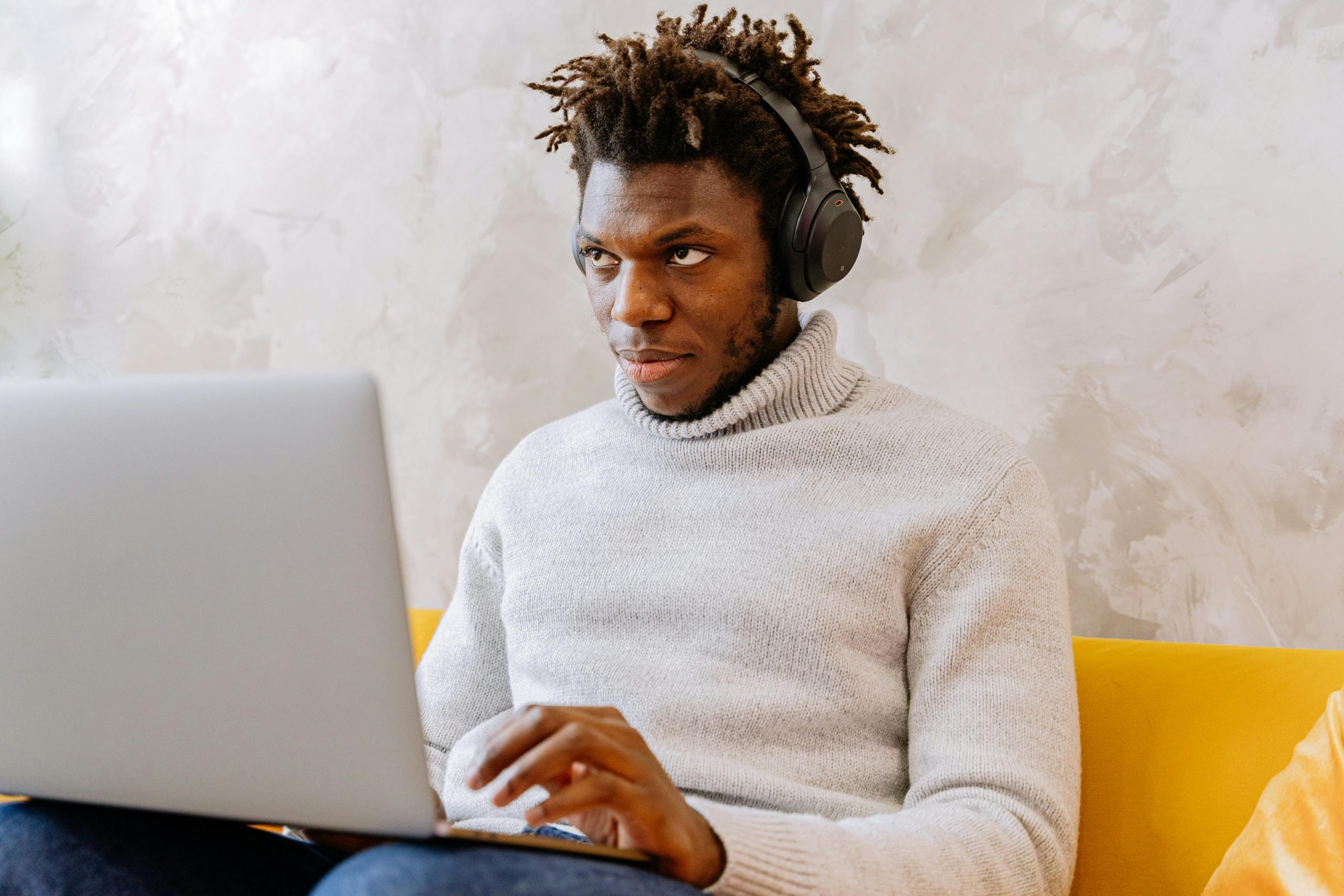 Get weekly/daily repository updates as audio summaries – looking for feedback