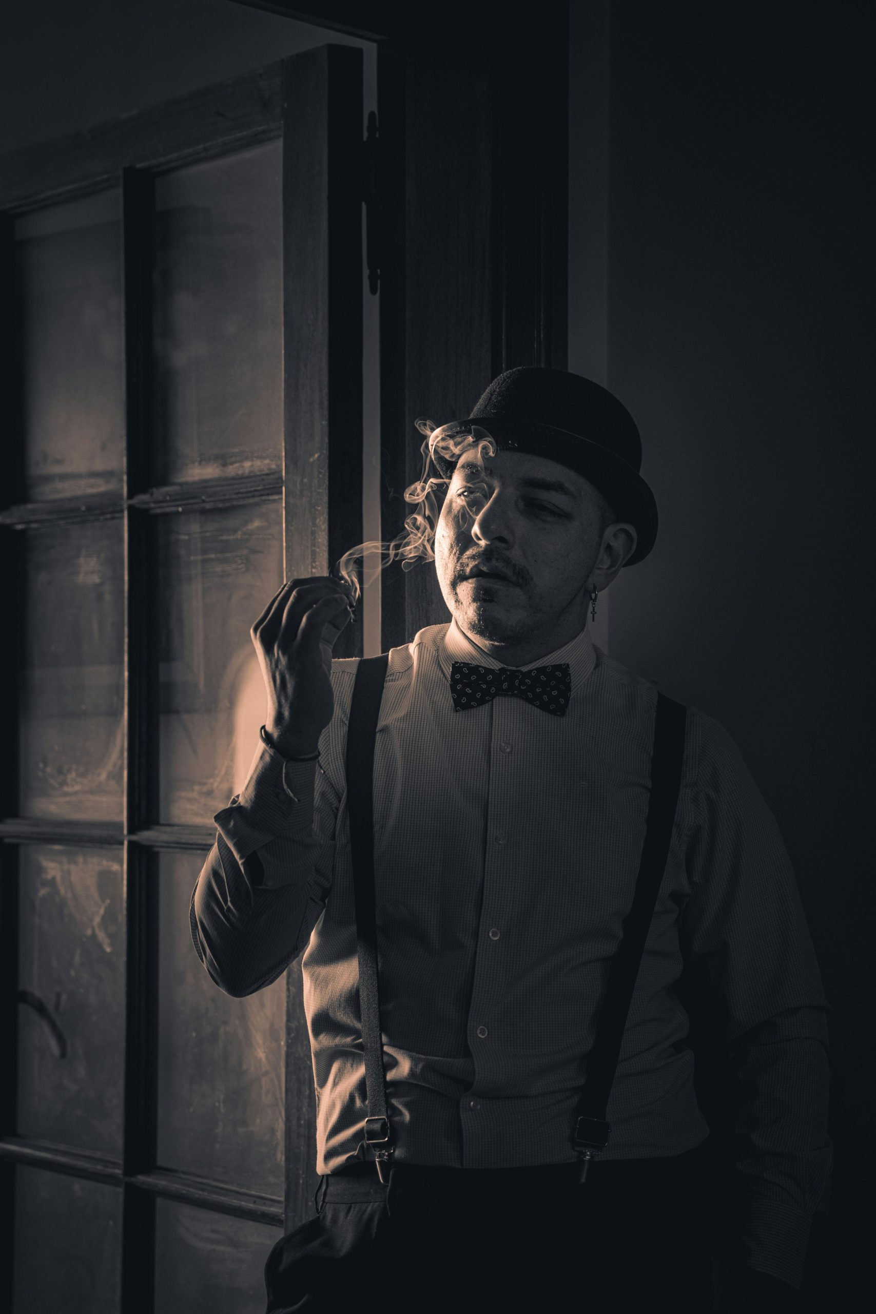 [Showoff Saturday] I built a web based Mafia game with a noir aesthetic: MafiaDeck