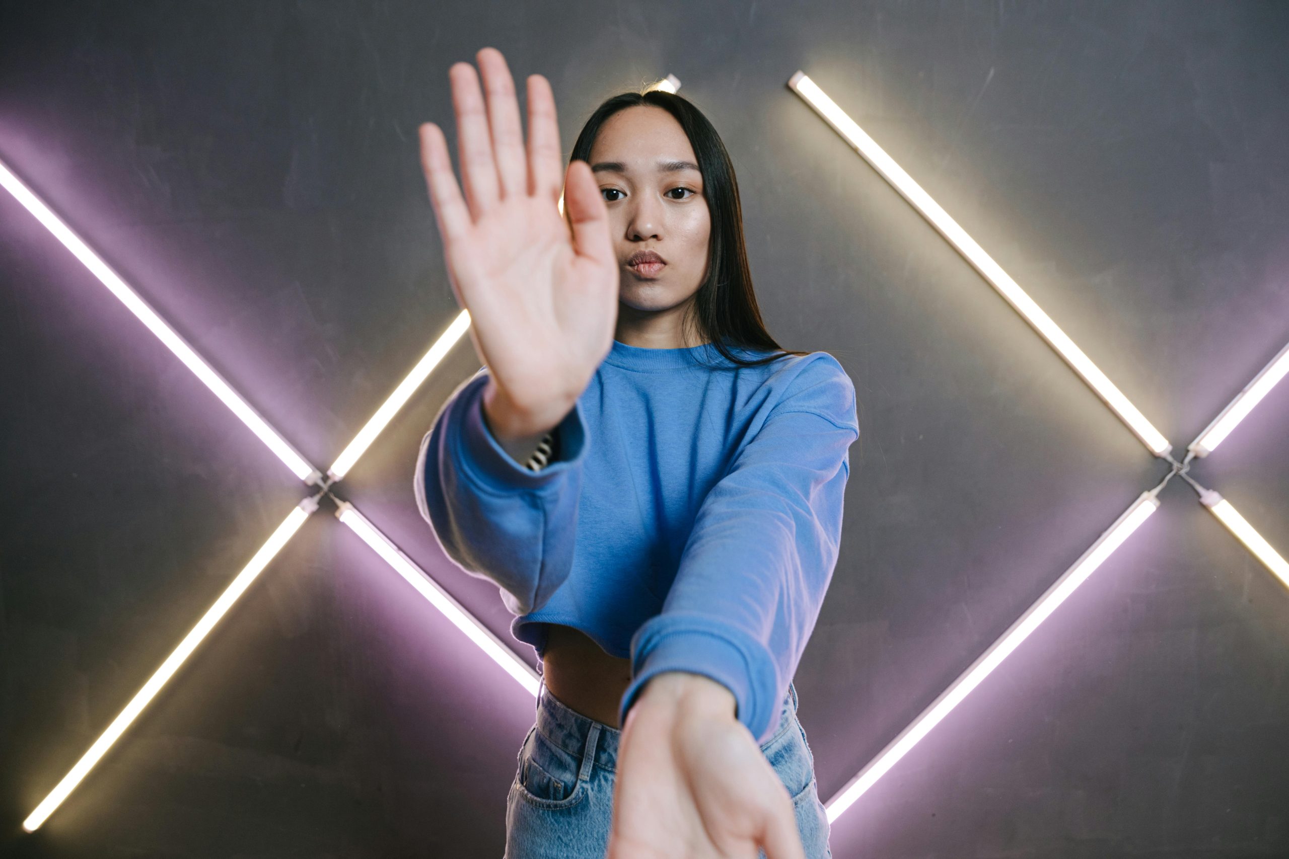 What are good content creators (YouTube, TikTok, ig, etc.)